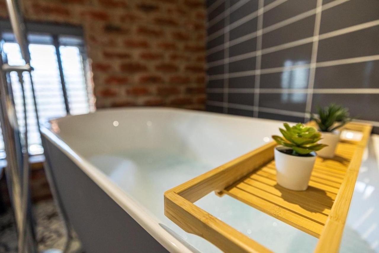 Town Center Cottage With Hot Tub Morpeth Kültér fotó